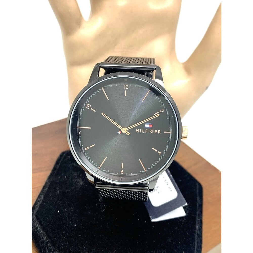 ommy Hilfiger Men's Watch 1791845 Hendrix Quartz Black Dial Stainless Steel 43mm